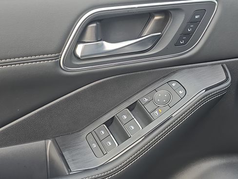 New 2026 Nissan Rogue Platinum image 14