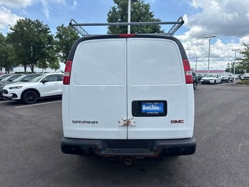 Used 2016 GMC Savana 2500 RWD image 12
