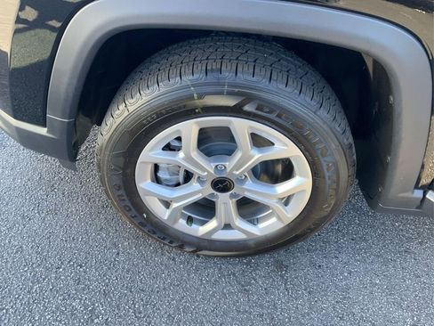 New 2026 Jeep Compass Latitude image 21