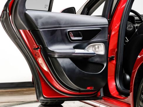 Used 2025 Mercedes-Benz E 350 Sedan image 46