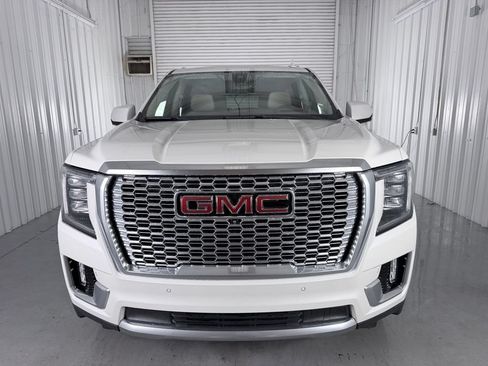 Used 2021 GMC Yukon Denali AWD/4WD image 2