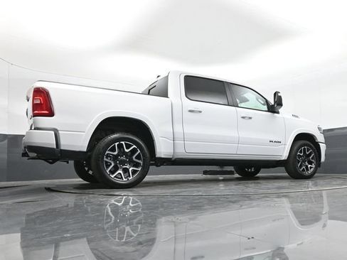 Used 2025 RAM 1500 Laramie AWD/4WD image 38