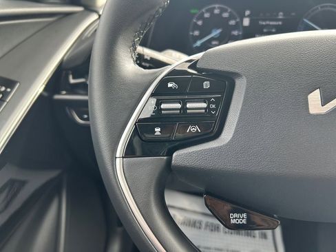 Used 2023 Kia Niro Wind FWD image 16
