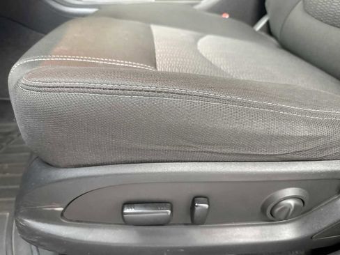 Used 2017 Chevrolet Traverse LT w/ Style and Technology Package image 20