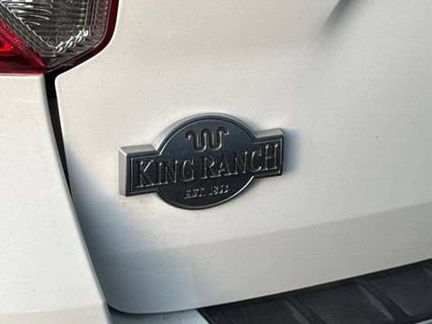Used 2024 Ford Explorer King Ranch w/ Technology Package AWD/4WD image 9