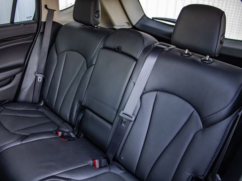 Used 2019 Buick Envision Essence image 18