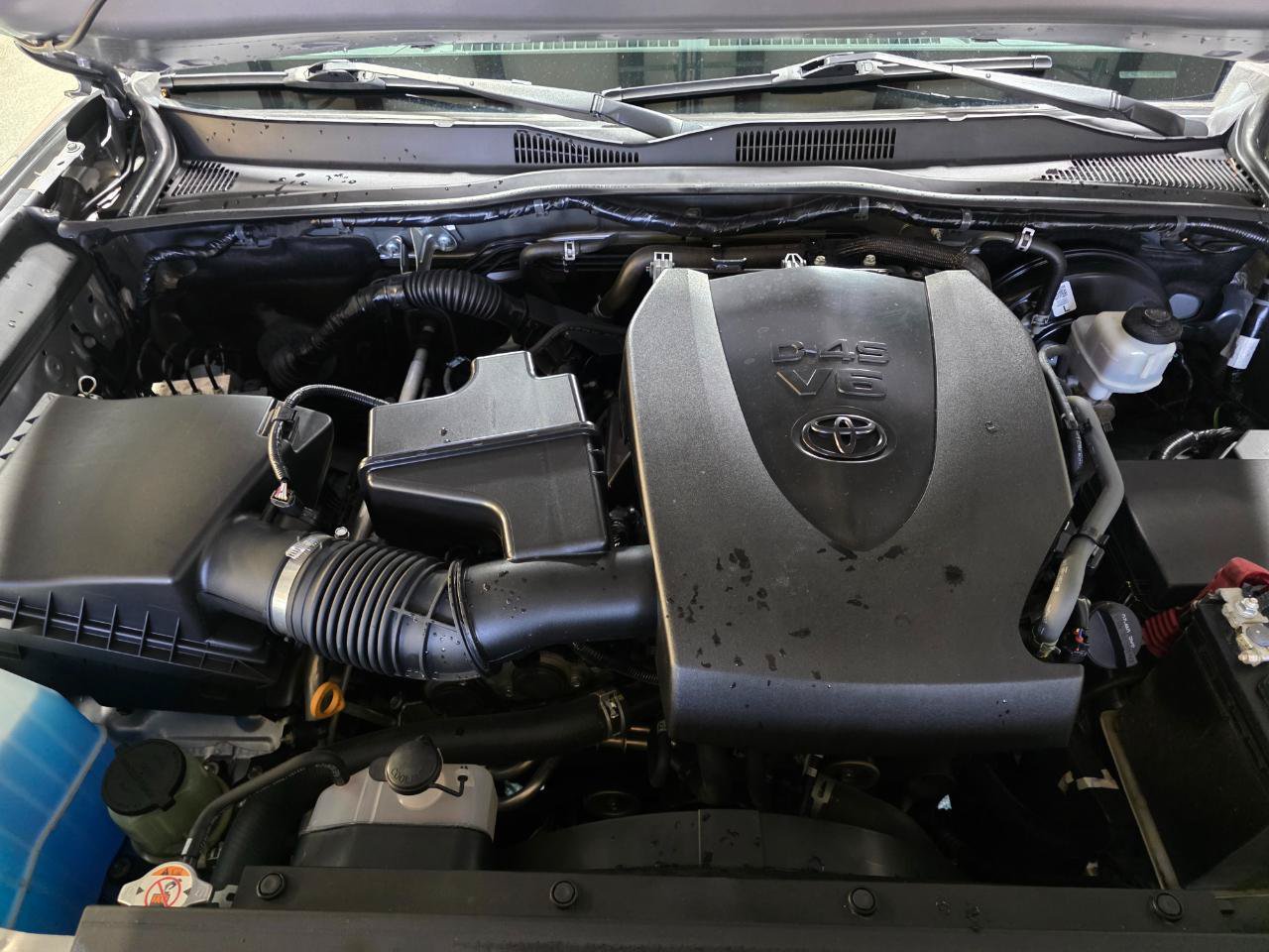Used 2020 Toyota Tacoma TRD Sport AWD/4WD image 40