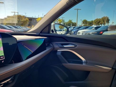 New 2025 Audi Q5 Premium image 14