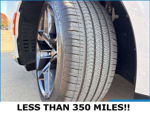 Used 2024 Dodge Charger R/T w/ Plus Group image 21