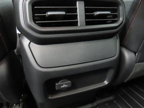 Used 2025 Honda Ridgeline TrailSport image 11