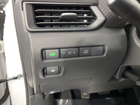 New 2025 Nissan Sentra S image 32