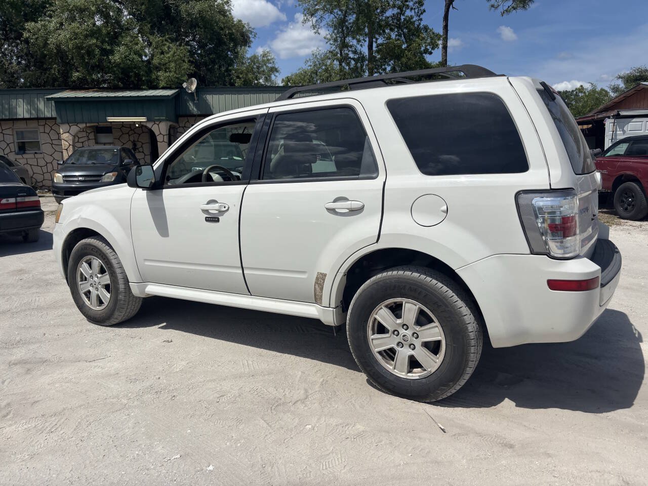 Used 2010 Mercury Mariner 2WD image 8
