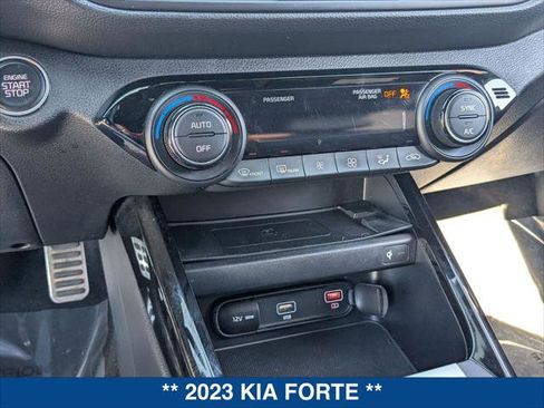 Used 2023 Kia Forte GT-Line w/ GT-Line Premium Package image 17