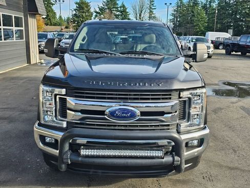 Used 2017 Ford F350 XLT image 2