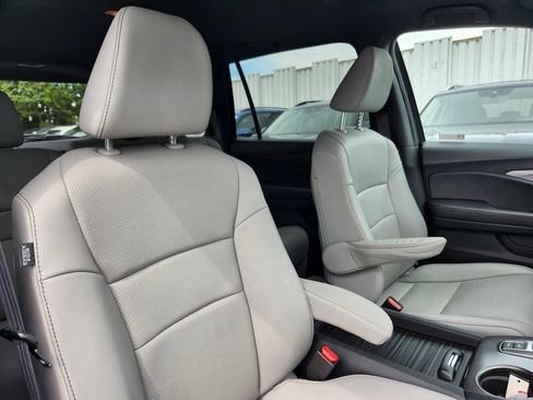 Used 2023 Honda Passport EX-L image 13
