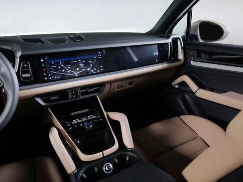 New 2026 Porsche Cayenne AWD/4WD image 19