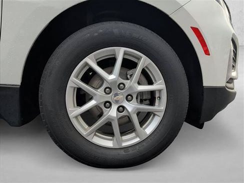 Used 2022 Chevrolet Equinox LT FWD image 27