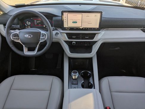New 2026 Ford Explorer Active w/ Active Comfort Package image 16