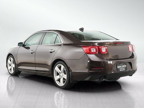 Used 2015 Chevrolet Malibu LTZ FWD image 3
