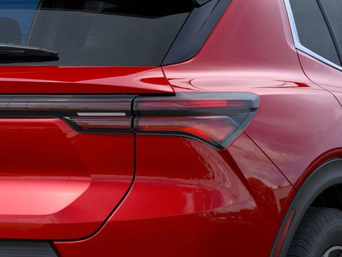 New 2026 Chevrolet Equinox EV LT FWD image 11