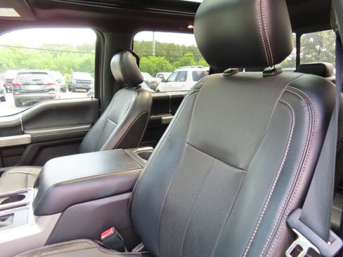 Used 2018 Ford F150 Lariat AWD/4WD image 31