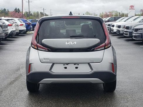 Certified 2024 Kia Soul LX w/ Option Group 015 FWD image 5