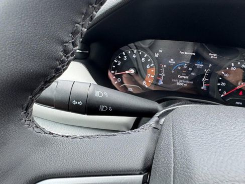 Used 2024 Jeep Compass Limited image 20