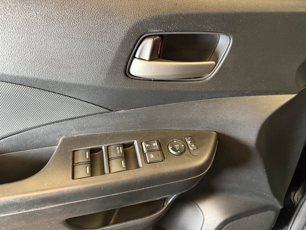 Used 2014 Honda CR-V LX image 17