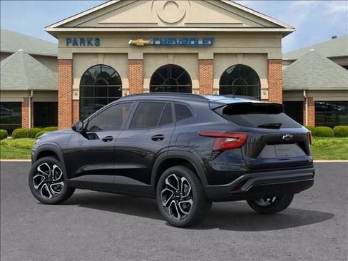 New 2026 Chevrolet Trax RS w/ Sunroof Package FWD image 4