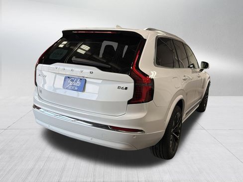 Used 2025 Volvo XC90 B6 Plus AWD/4WD image 7