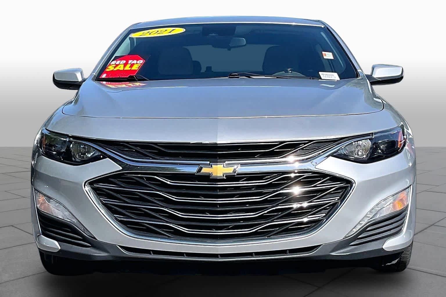 Used 2021 Chevrolet Malibu LT FWD image 4