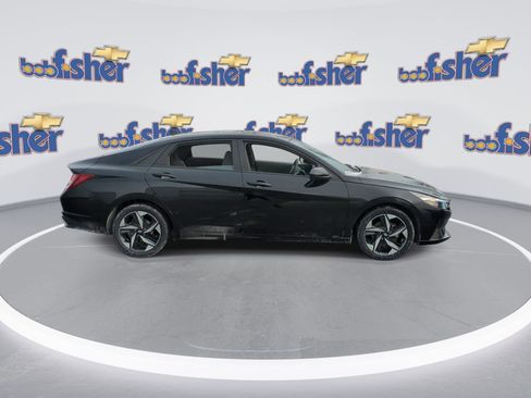 Used 2023 Hyundai Elantra SEL w/ Convenience Package image 9