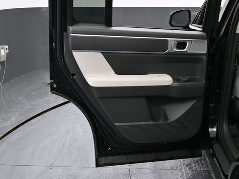 Used 2025 Hyundai Santa Fe SE image 39