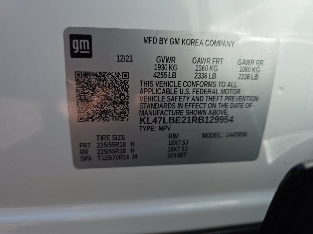 Used 2024 Buick Envista Sport Touring w/ Convenience I Package FWD image 35