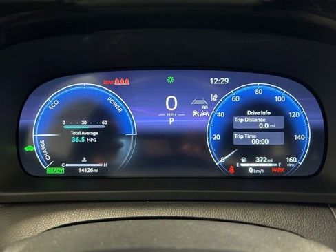 Used 2025 Toyota Crown Signia AWD/4WD image 26