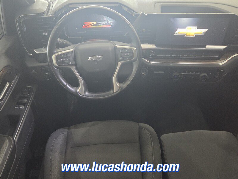 Used 2023 Chevrolet Silverado 1500 RST w/ Z71 Off-Road Package AWD/4WD image 9