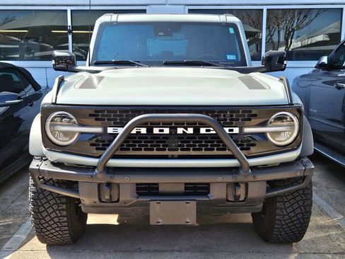 Used 2021 Ford Bronco First Edition image 2