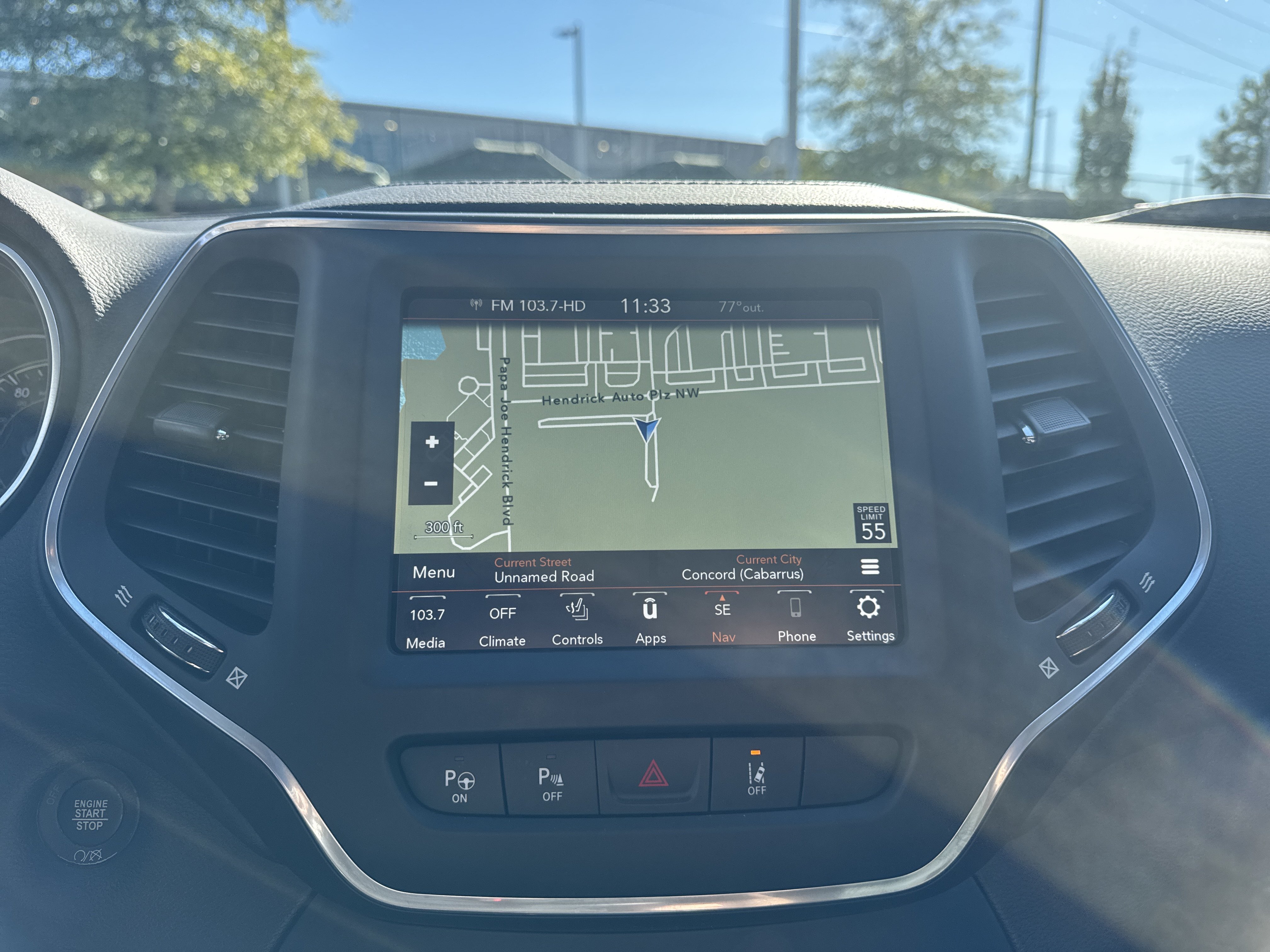 Used 2023 Jeep Cherokee Altitude Lux AWD/4WD image 24