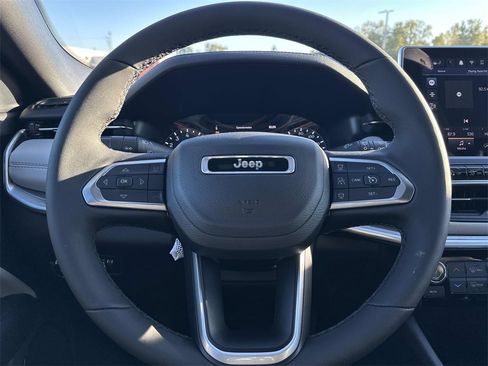 New 2026 Jeep Compass Limited image 14