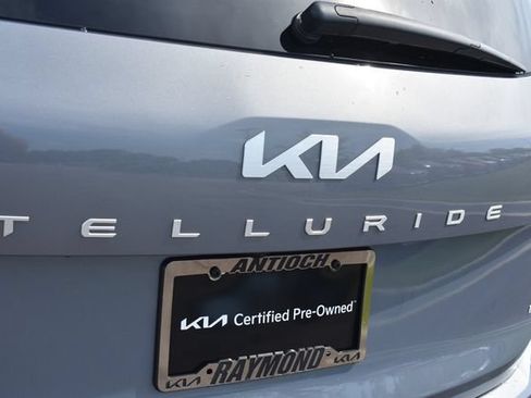 Used 2024 Kia Telluride LX AWD/4WD image 17