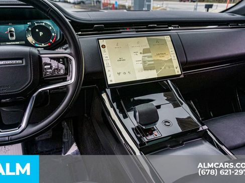 Used 2024 Land Rover Range Rover Sport SE image 32