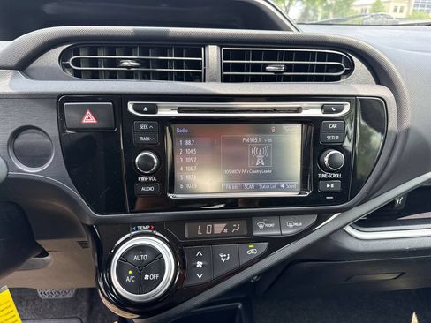 Used 2015 Toyota Prius C Two FWD image 20