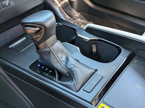 Certified 2025 Lexus ES 350 w/ Premium Package image 12