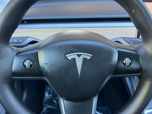 Used 2023 Tesla Model 3 Standard Range RWD image 23
