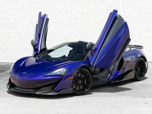 Used 2020 McLaren 600LT Spider RWD image 1