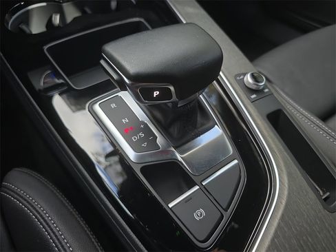 Used 2023 Audi A4 2.0T Premium w/ Convenience Package image 24