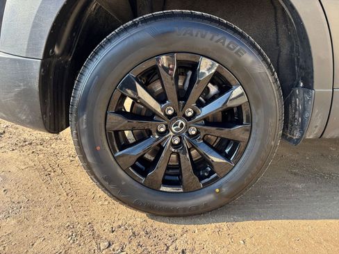 Used 2025 MAZDA CX-50 AWD 2.5 S w/ Premium Package image 33