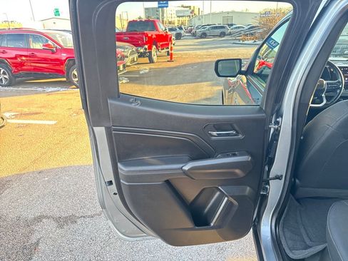 Used 2023 Chevrolet Colorado LT w/ LT Convenience Package image 36