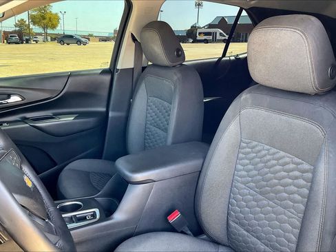 Used 2019 Chevrolet Equinox LT FWD image 10
