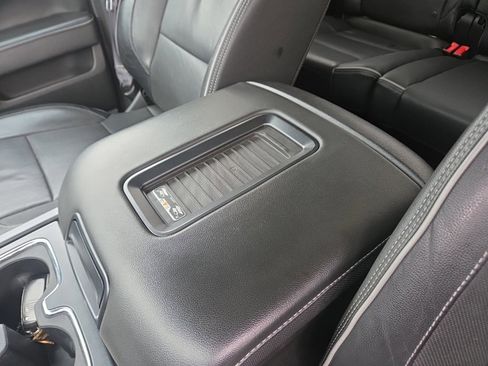 Used 2017 Chevrolet Silverado 1500 High Country image 21